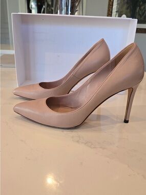 Gucci Blush Pointed-Toe Leather Stiletto Pumps